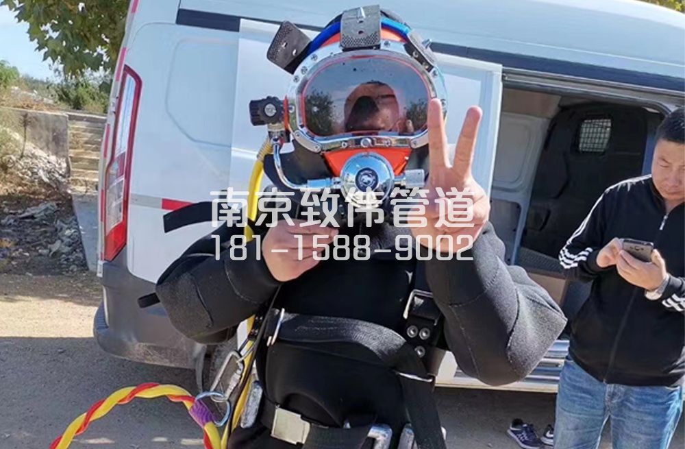 356莫愁湖沉淀池清底